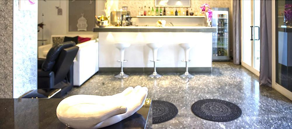 ריצ'יונה Hotel Vela D'Oro מראה חיצוני תמונה