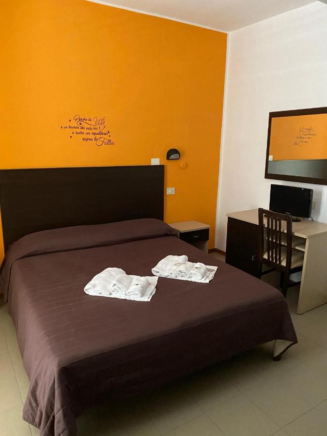 ריצ'יונה Hotel Vela D'Oro מראה חיצוני תמונה