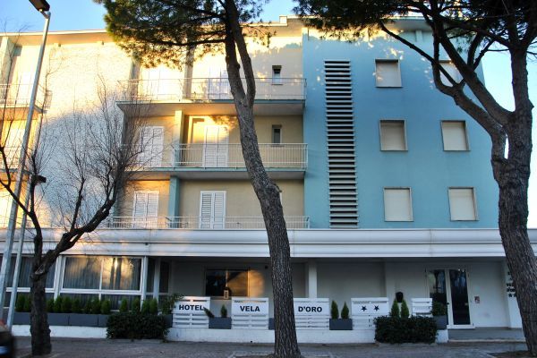 ריצ'יונה Hotel Vela D'Oro מראה חיצוני תמונה